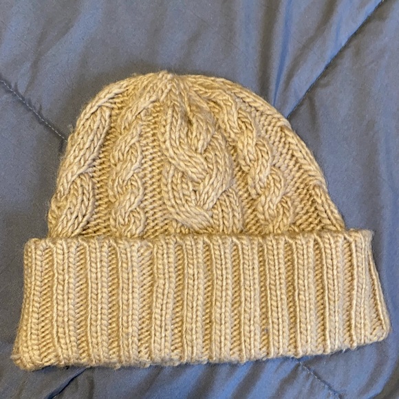 Michael Kors Cable Knit Beanie Hat Caramel - Picture 2 of 4